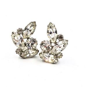 VINTAGE WEISS CLEAR RHINESTONE CLIP ON EARRINGS